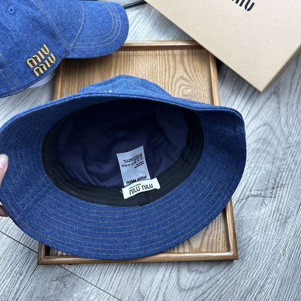 Miu Miu Hat MUH00125